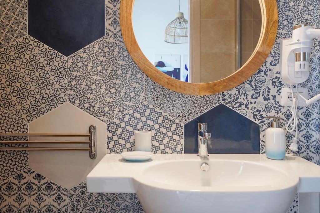 Apartamento Mediterranea Apartment- Station - Free Wifi&netflix Bari