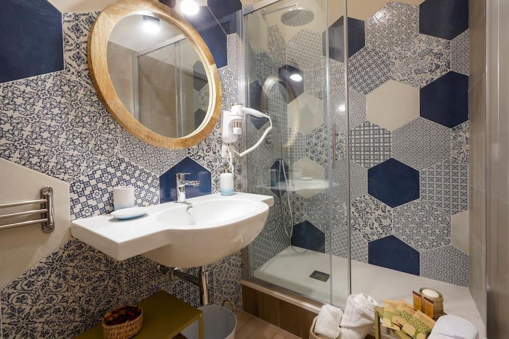 Mediterranea Apartment- Station - Free Wifi&netflix Apartamento